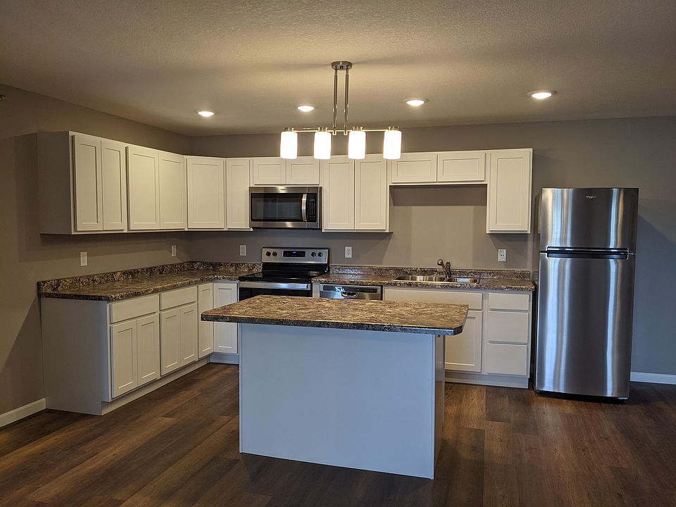 1st image of 750 E Front St APT 206