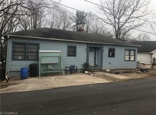 309 Willow St SW, Lenoir, NC 28645