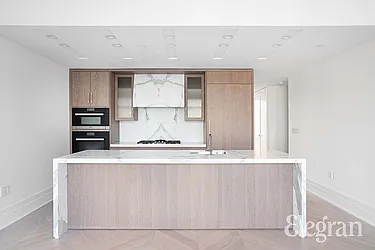 Rented by (Legacy) Elegran