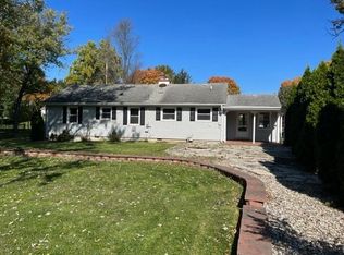 248 Lincoln Hills Dr, Valparaiso, IN 46385