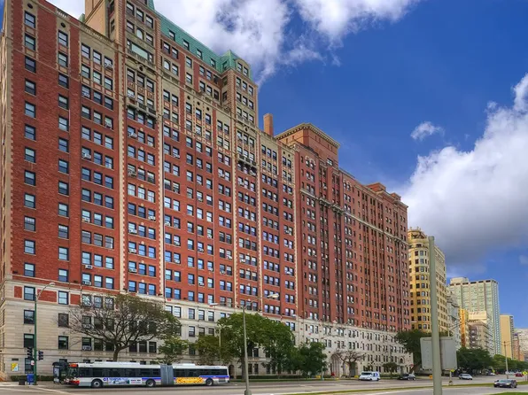 3240 North Lake Shore Drive