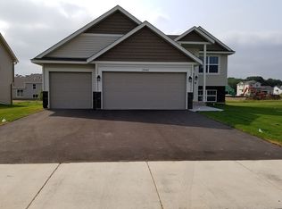 19040 Ivanhoe St NW, Elk River, MN 55330