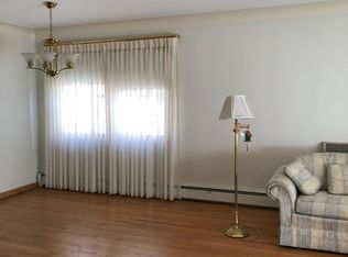 5758 W Gunnison St #1, Chicago, IL 60630