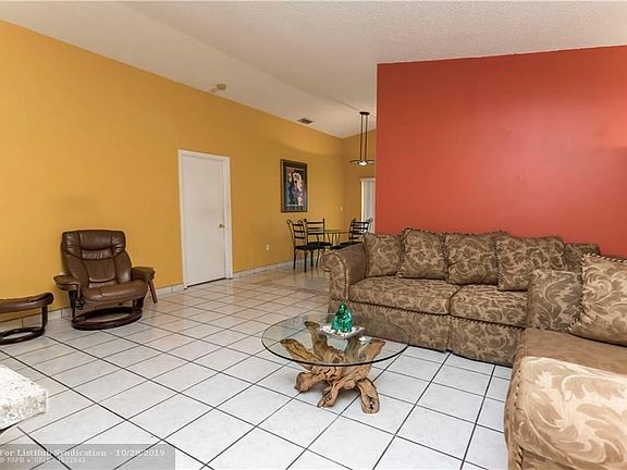 3rd image of 9312 NW 121st St #113