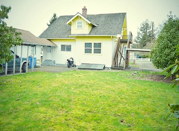3rd image of 1114 8th Ave NW