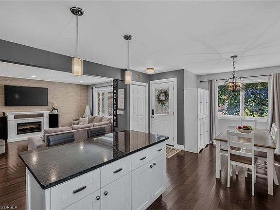 4th image of 38 Brier Park Rd
