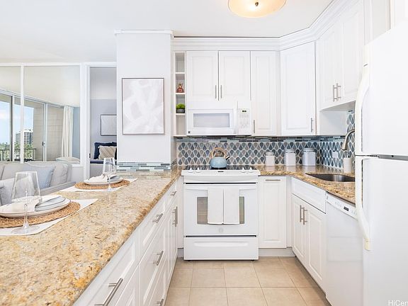 2nd image of 1925 Kalakaua Ave APT 903