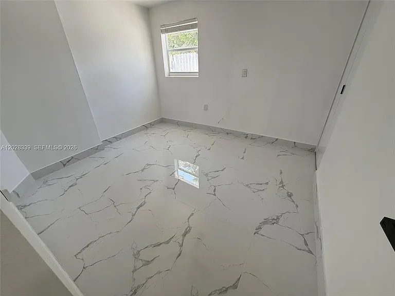 6520 W 8th Ln — Photo 7
