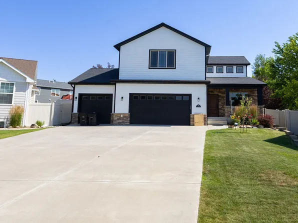 3015 Cove Creek Cir, Billings, MT 59106