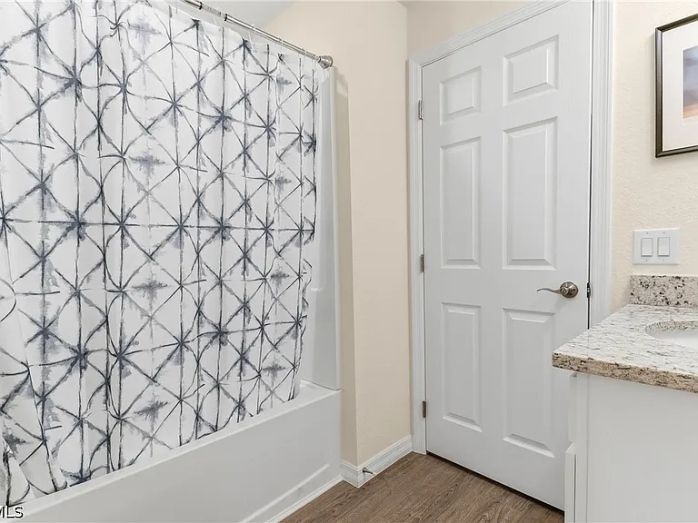 7024 Hero Cir — Photo 32