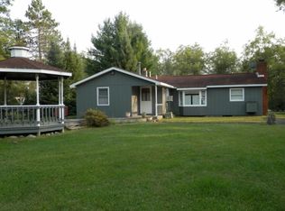 831 Hillcrest Ct, Mio, MI 48647