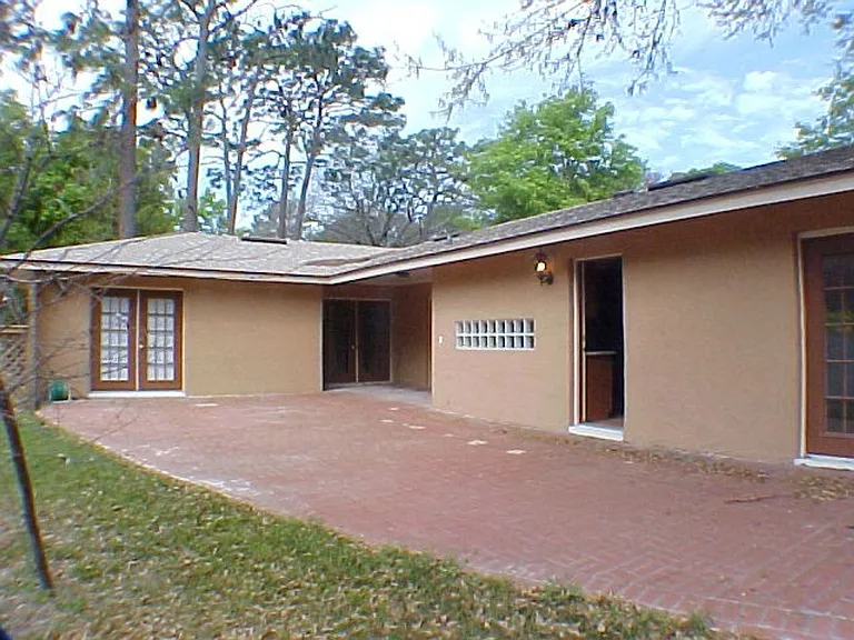 805 Oakdale St — Photo 14