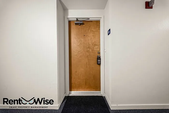 68 McCoppin St #8 — Photo 26