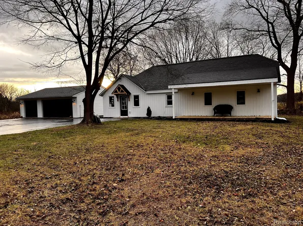 7187 N Seymour Rd, Flushing, MI 48433