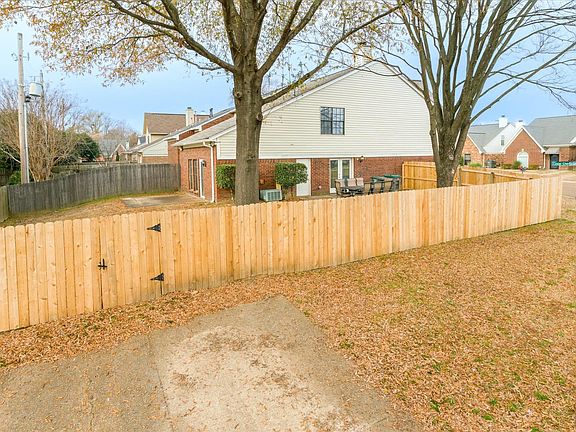3rd image of 8273 Cedar Chest Dr