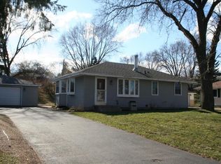 8950 Hamlet Ave S, Cottage Grove, MN 55016