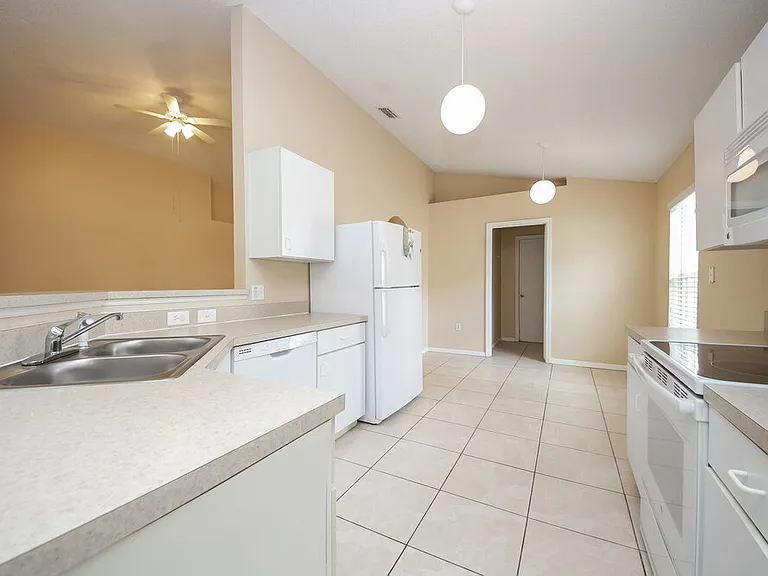 3257 Hunters Chase Loop — Photo 6