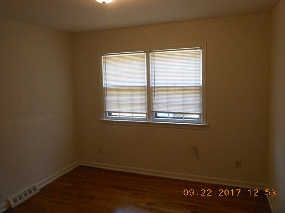 5th image of 4244 Shamrock Dr