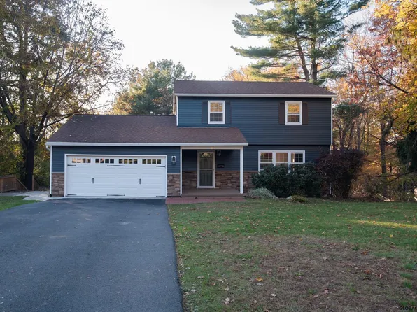 18 Alva Street, East Greenbush, NY 12061