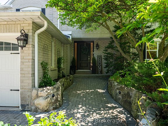4th image of 123 Fern Valley Cres