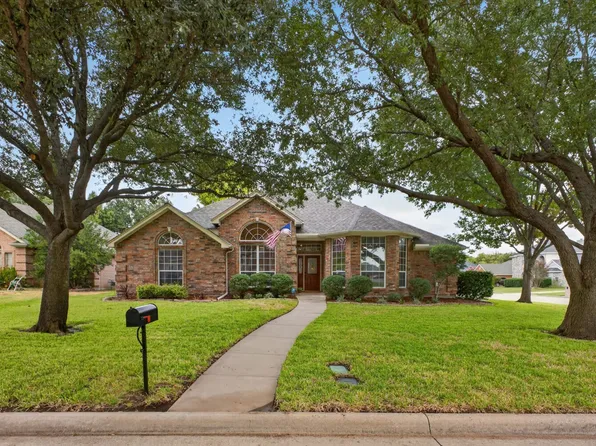 1600 Churchill Ln, Mansfield, TX 76063