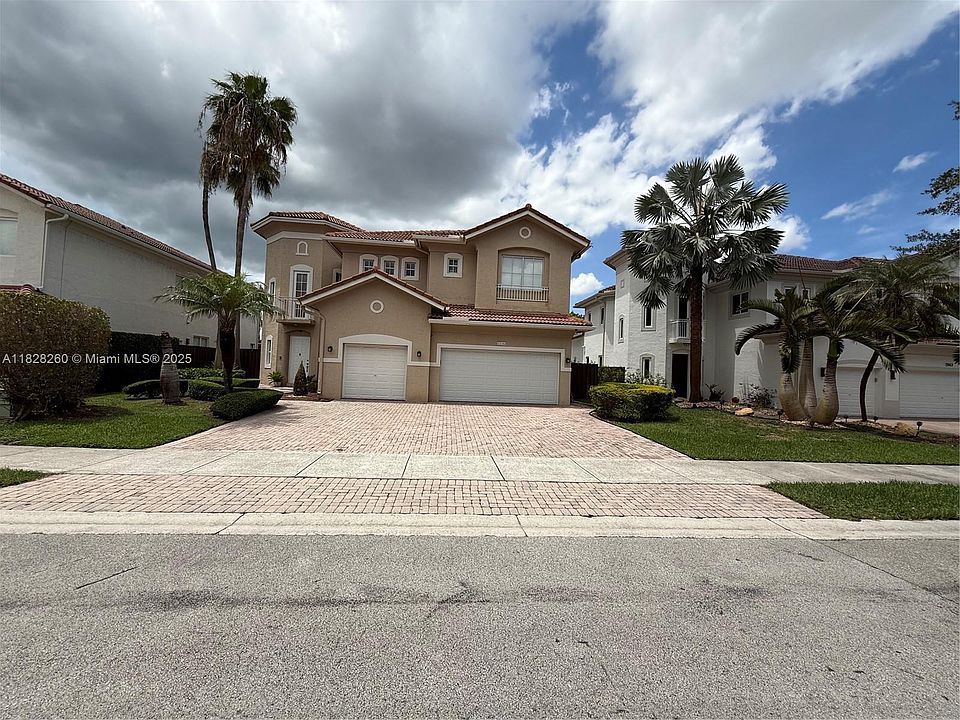 1st image of 11153 NW 71st Ter