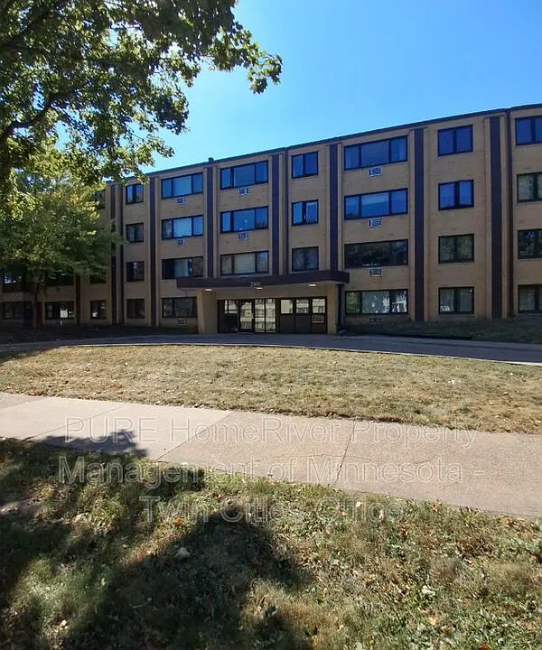 2500 Blaisdell Ave #307