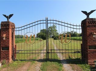 304 Barrick House Ln, Wake, VA 23176