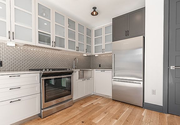 2nd image of 10 Montieth St APT 282
