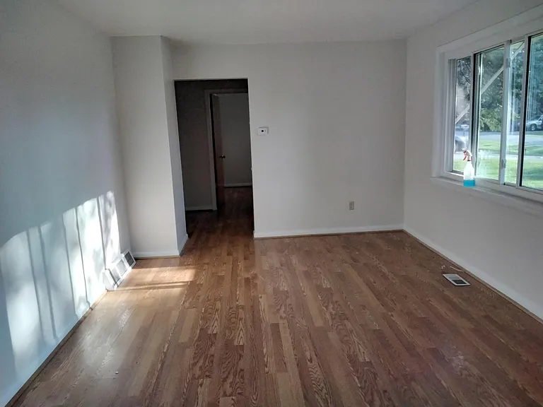 5629 Hallendale Rd — Photo 4