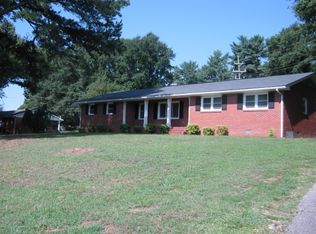 712 Archer Rd, Spartanburg, SC 29303