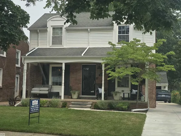 1830 Kenmore Dr, Grosse Pointe Woods, MI 48236