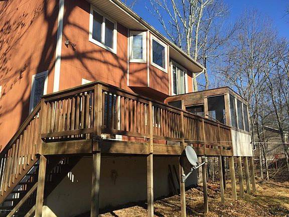 3rd image of 1225 Park Dr