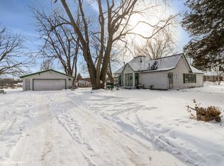 650 School St, Carlisle, IA 50047