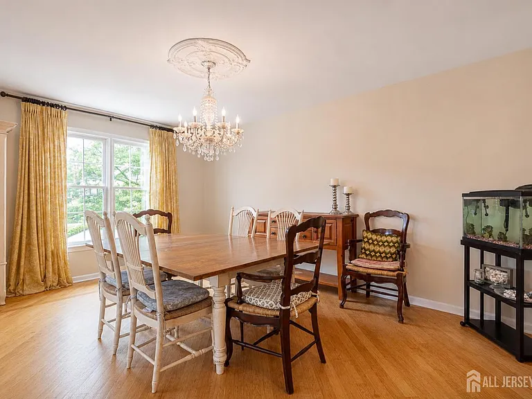 812 Columbus Ave — Photo 27
