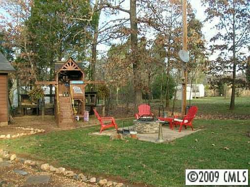 2nd image of 9801 Hambright Rd