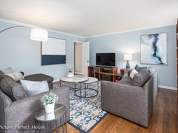 5th image of 25W181 Essex Ave