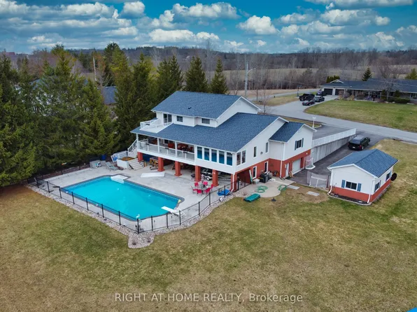599 Maniece Ave, Peterborough, ON K9L 0C1