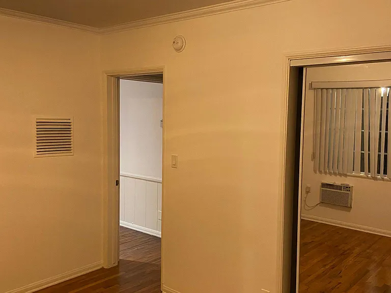 11960 Moorpark St #2 — Photo 4