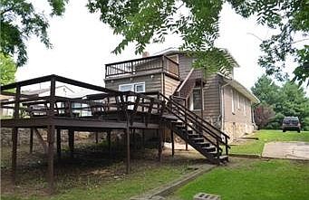 4th image of 3853 E 60th St