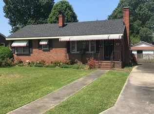 1223 Charlotte St, Roanoke Rapids, NC 27870
