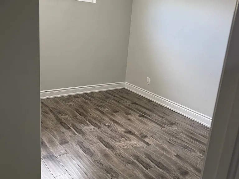 38 Westhumber Blvd E — Photo 5