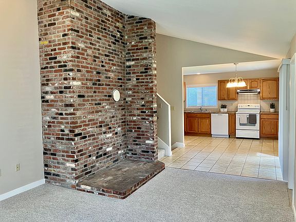 5th image of 12020 SE 22nd Ave