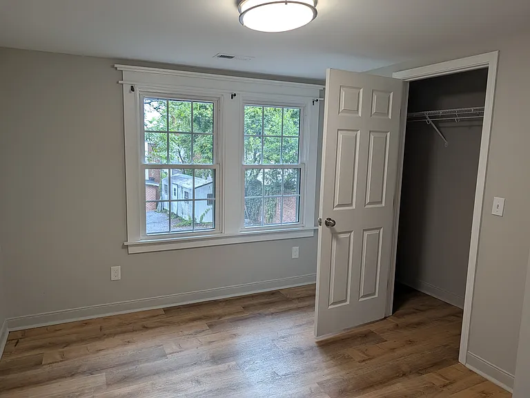 1620 Catawba St #B — Photo 13