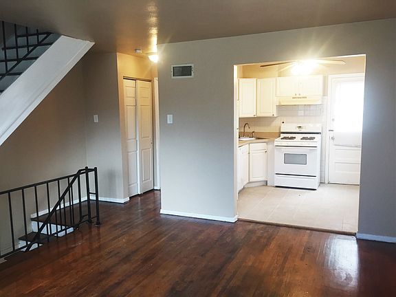 2nd image of 3112 Glenwood Ct