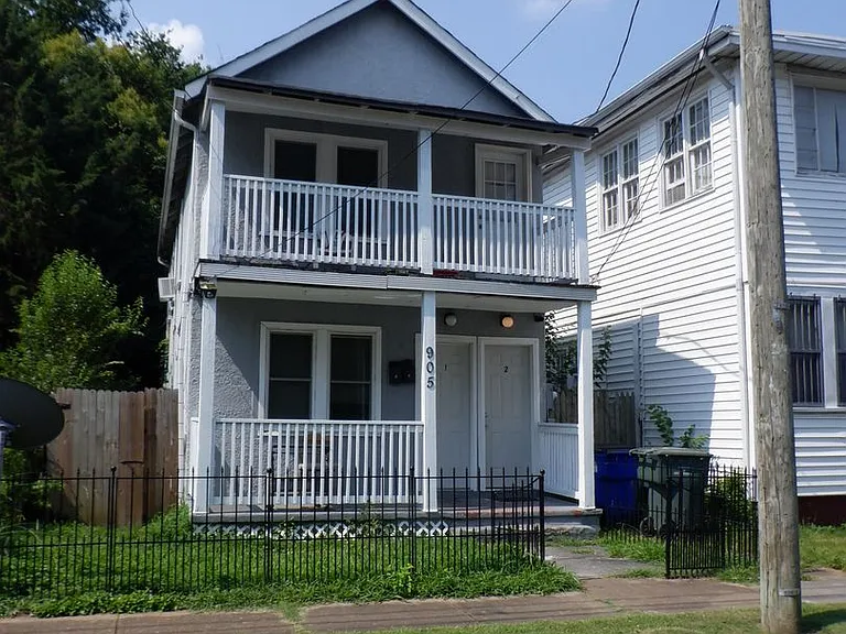 905 Hayes St — Photo 1
