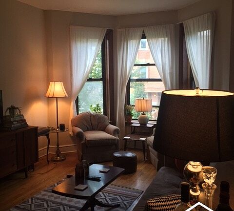 4th image of 1001 N Richmond St #2N