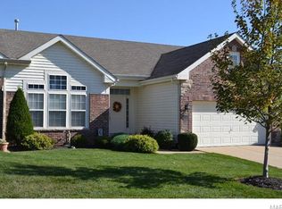 6207 Whisper Bend Dr, Saint Louis, MO 63129