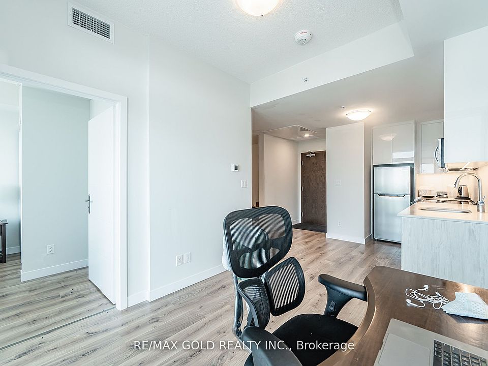 60 Frederick St Kitchener, ON, N2H2L7 Apartments for Rent Zillow