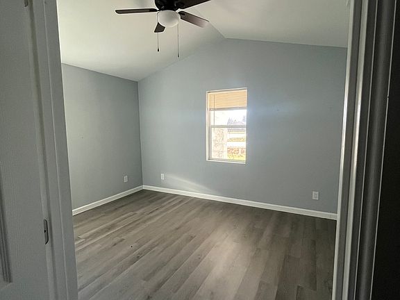 5th image of 108 N Ash St